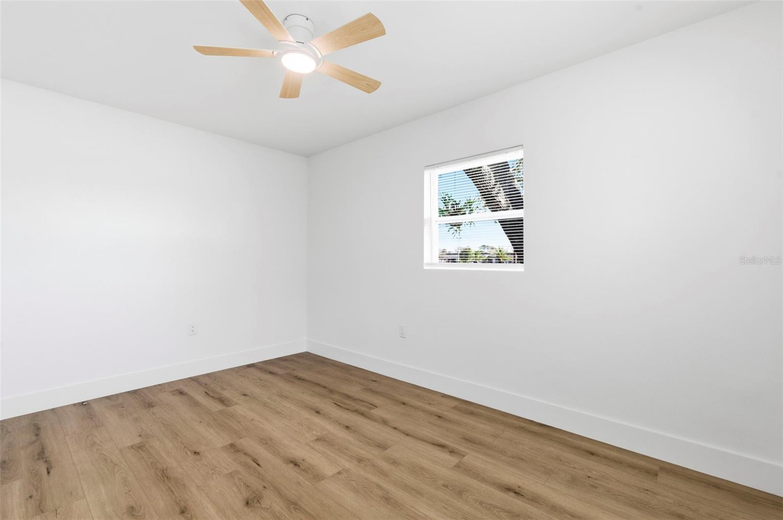 SUN COAST ESTATES - Residential