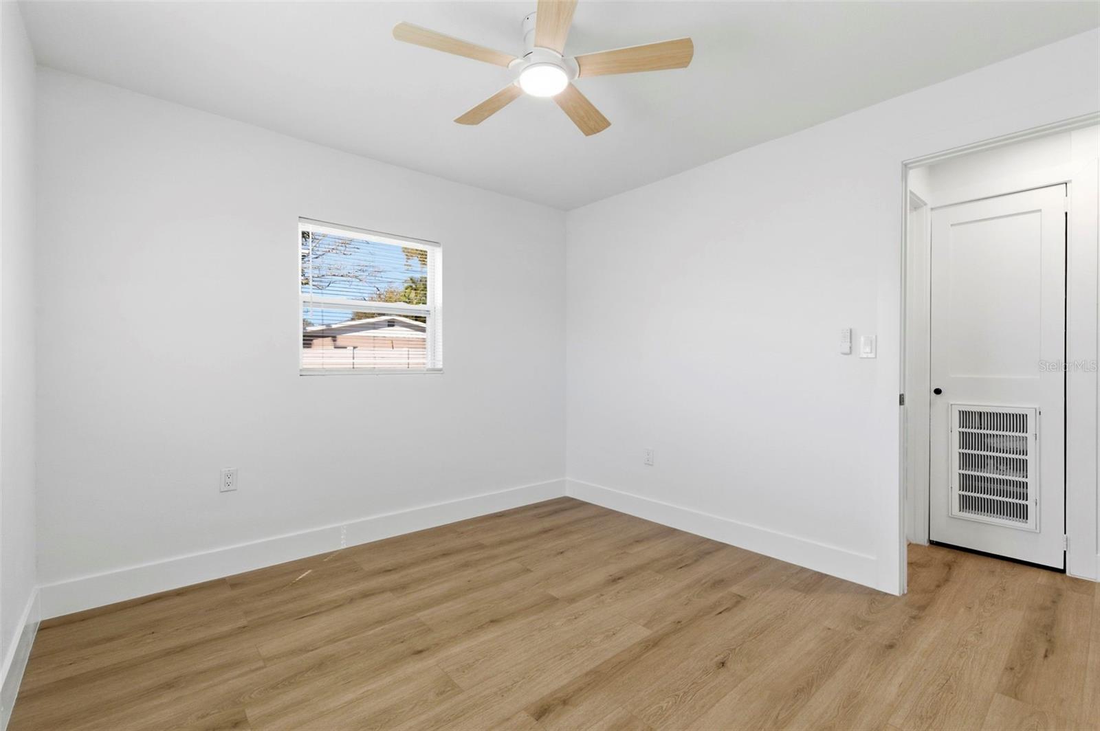 SUN COAST ESTATES - Residential