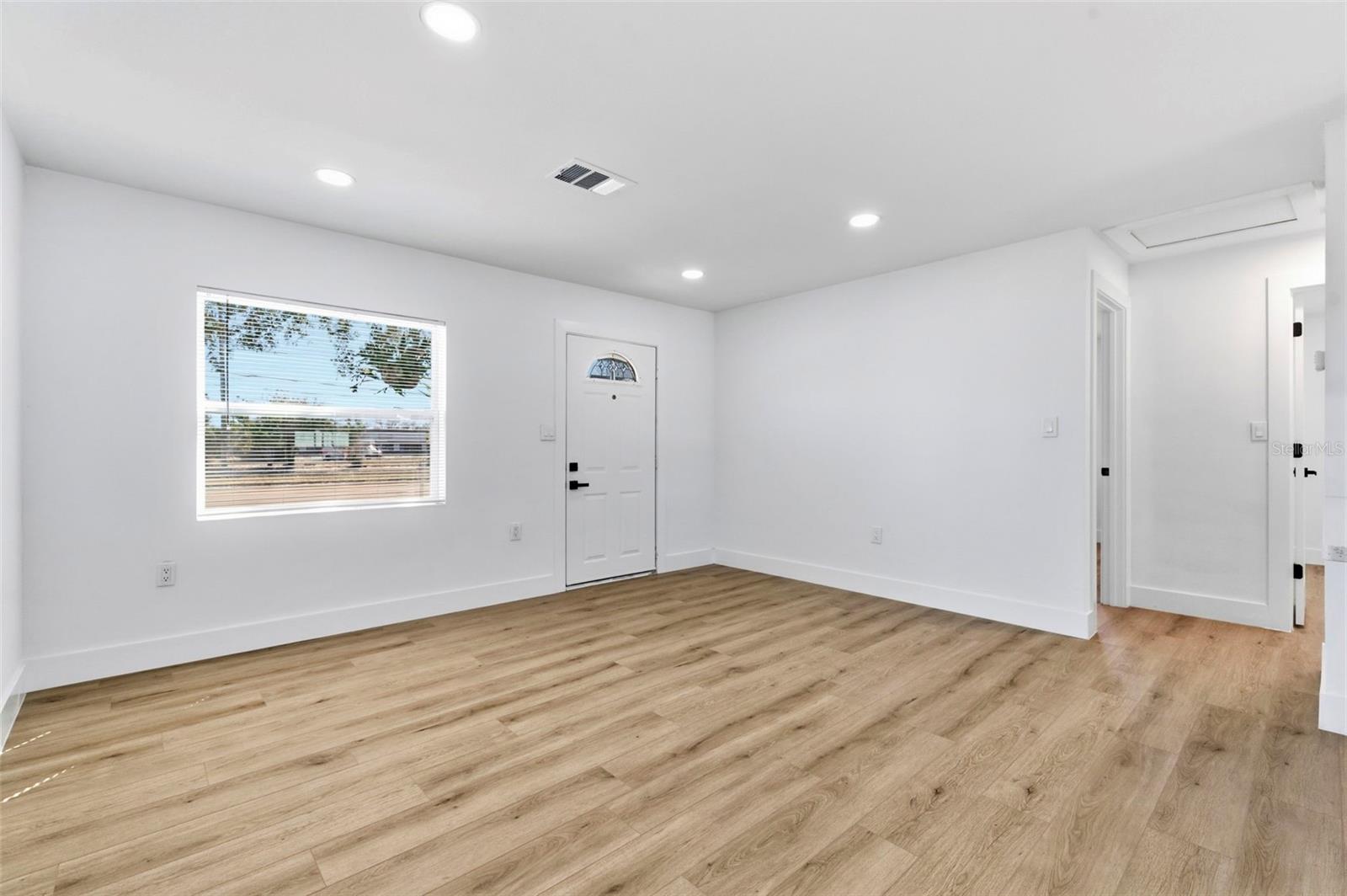 SUN COAST ESTATES - Residential