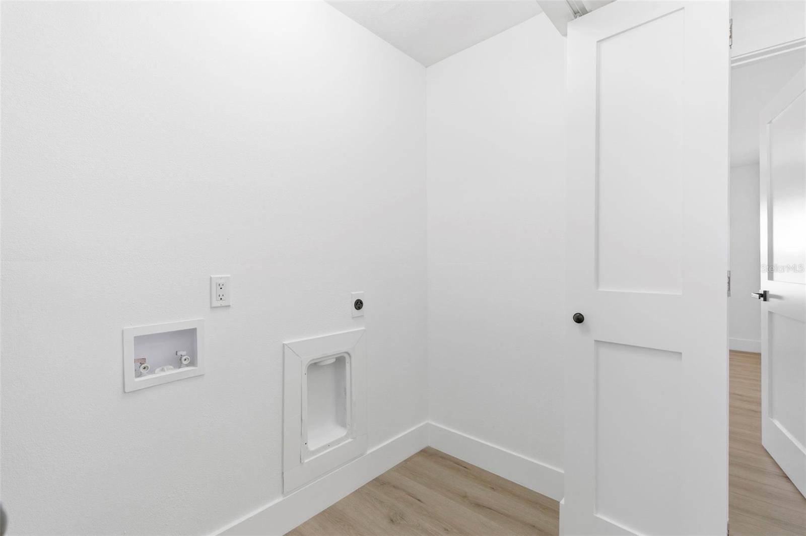 SUN COAST ESTATES - Residential