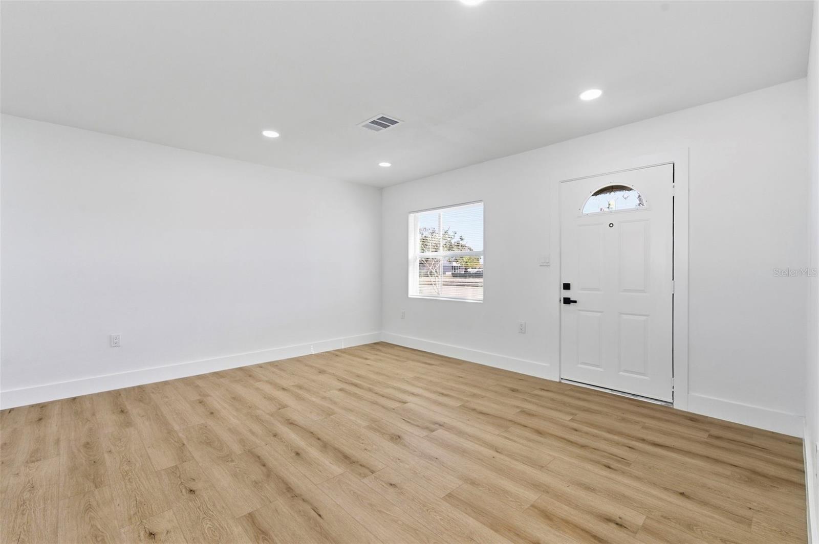 SUN COAST ESTATES - Residential