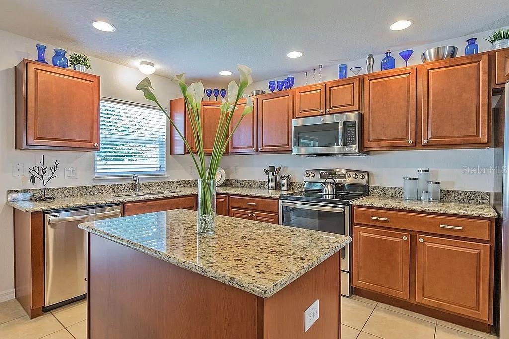 1836 EAGLE PINES CIRCLE