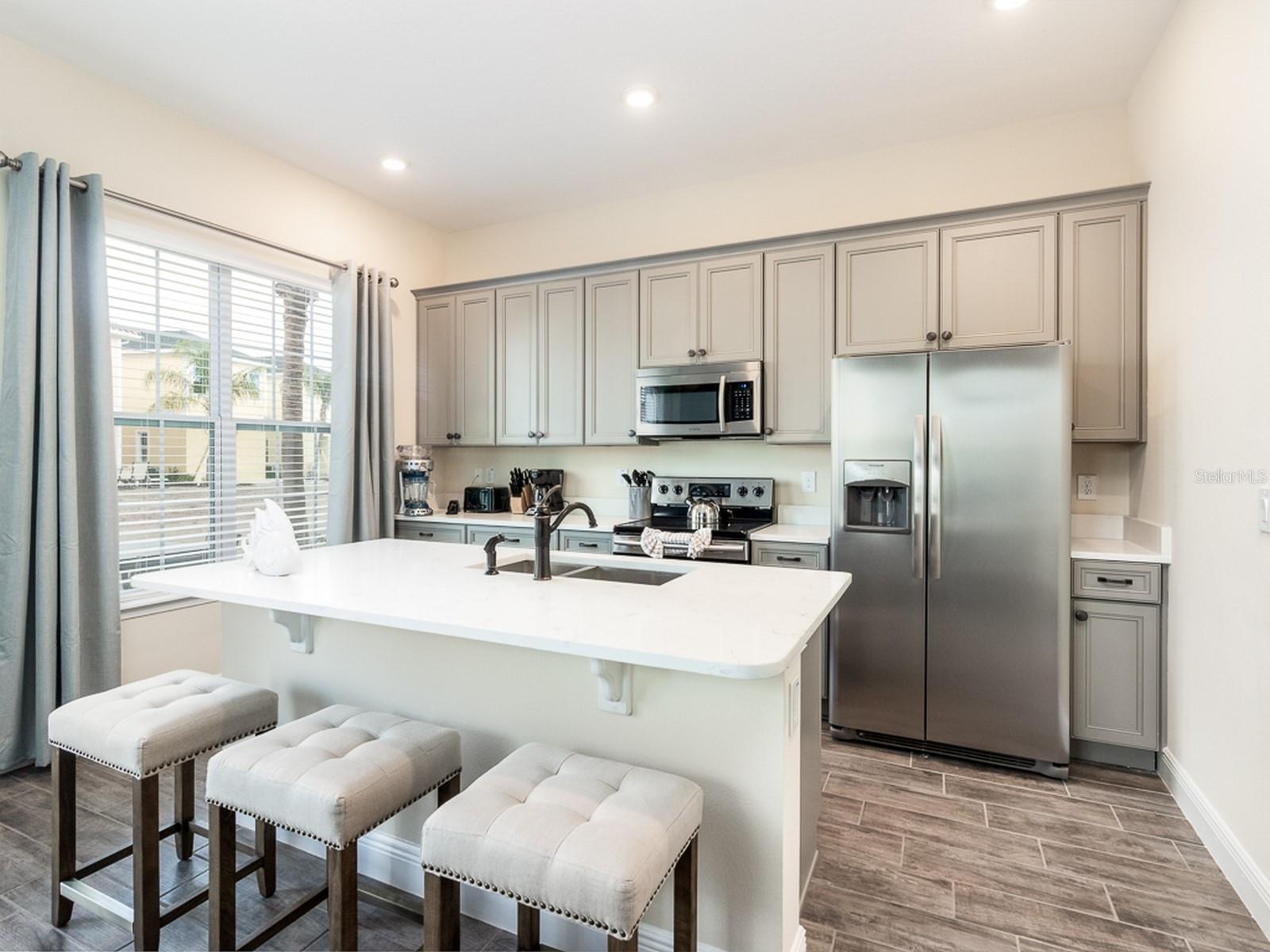 ROLLING OAKS PH 5 - Residential Lease