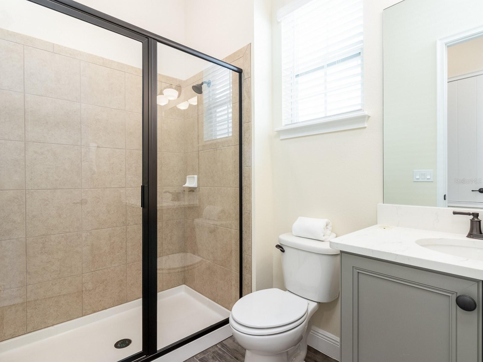 ROLLING OAKS PH 5 - Residential Lease