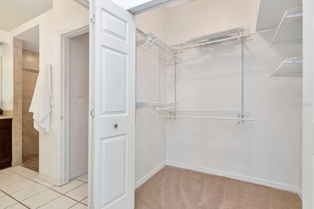 BAYS END - Residential