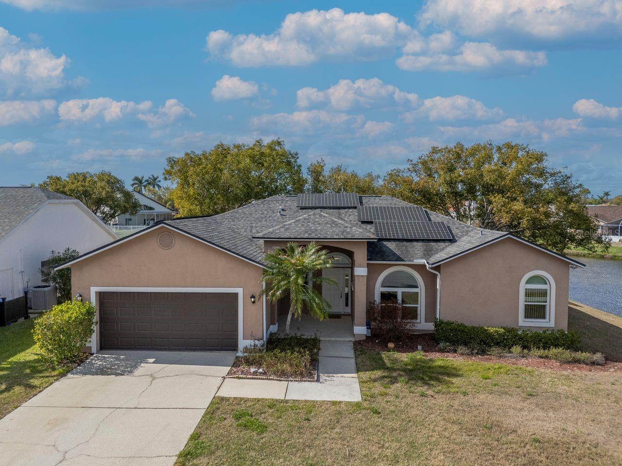 BAYS END - Residential