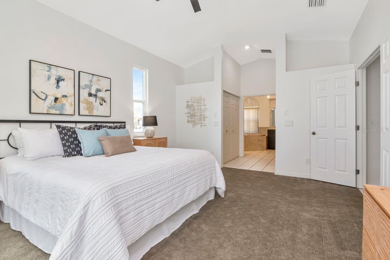 BAYS END - Residential