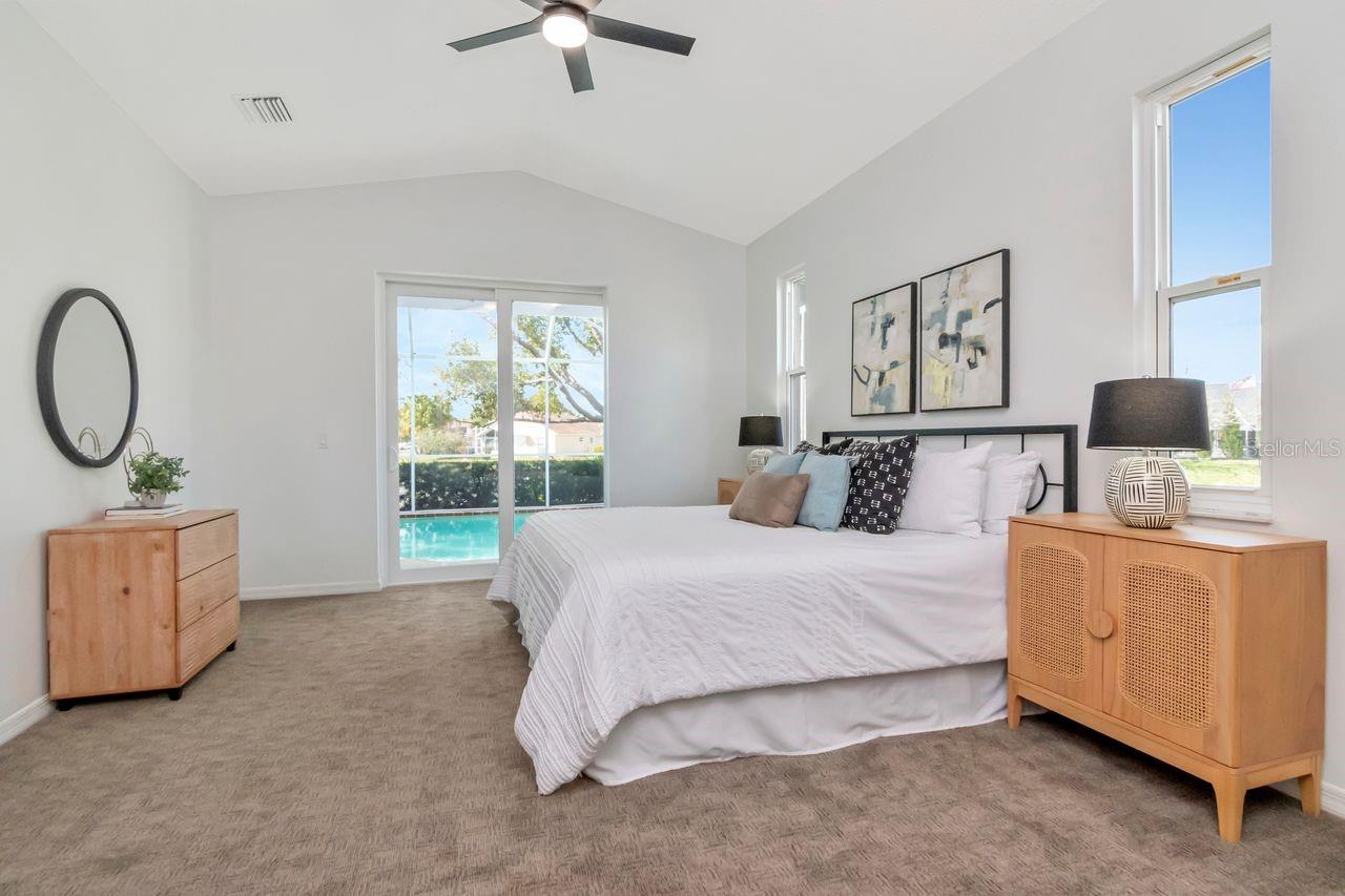 BAYS END - Residential