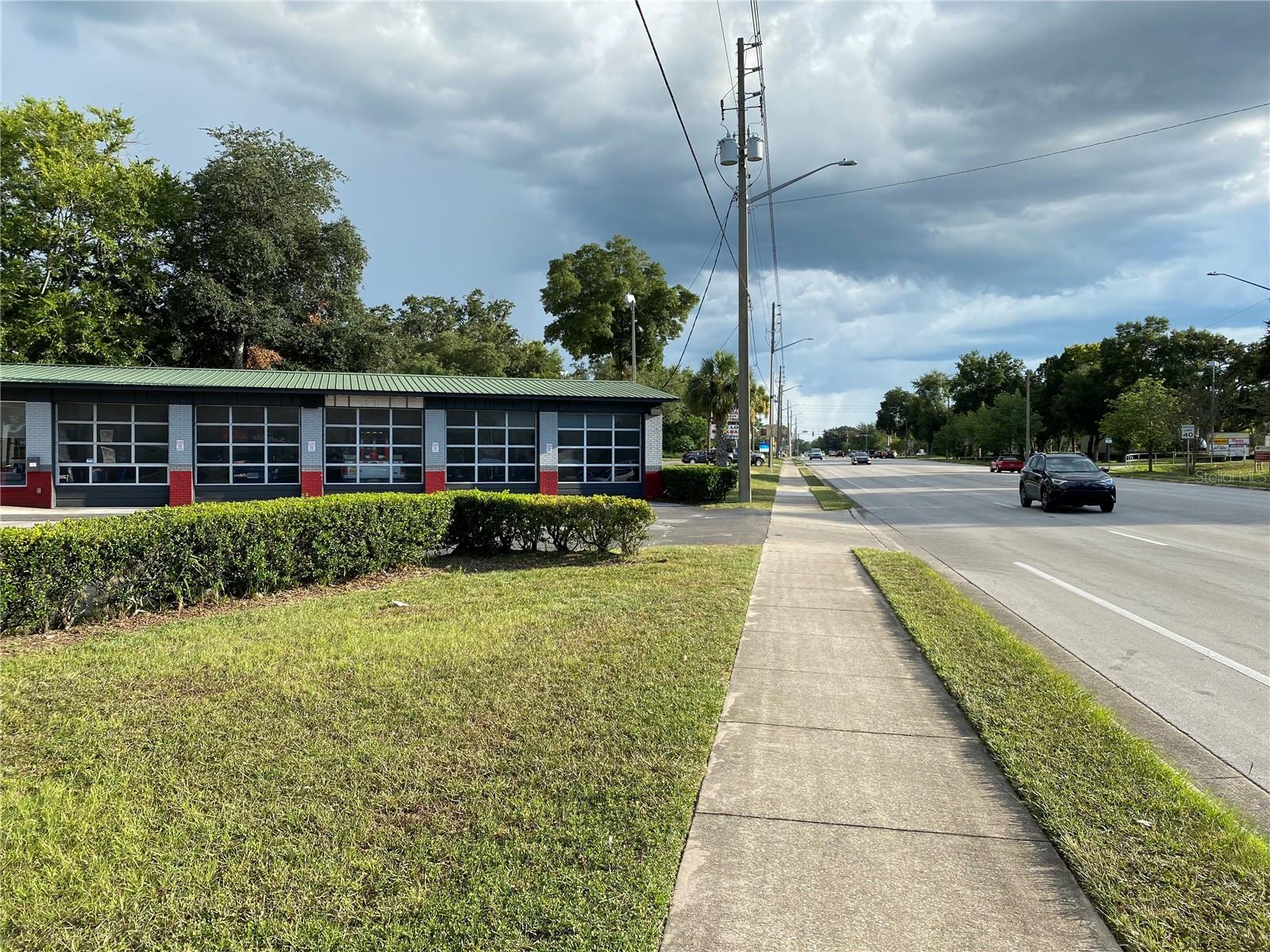 LISA HEIGHTS - Commercial Sale