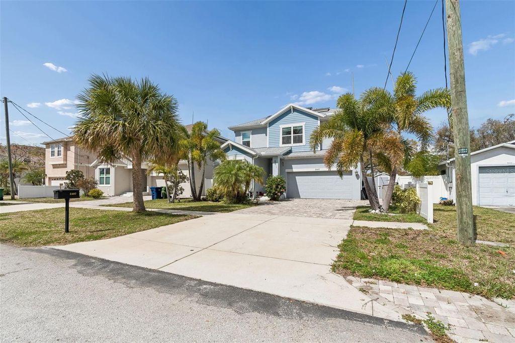 Photo of 2407 W Carmen Street, Tampa, FL 33609 (MLS # TB8483631)
