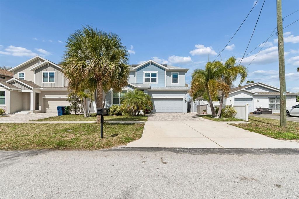 Photo of 2407 W Carmen Street, Tampa, FL 33609 (MLS # TB8483631)