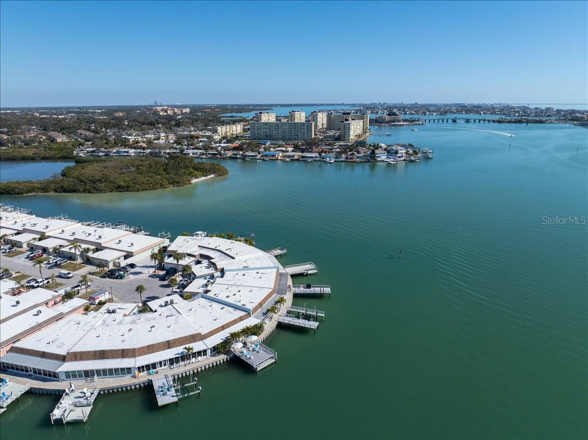 BOCA CIEGA POINT EAST - Residential