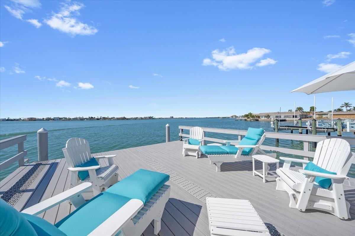 BOCA CIEGA POINT EAST - Residential