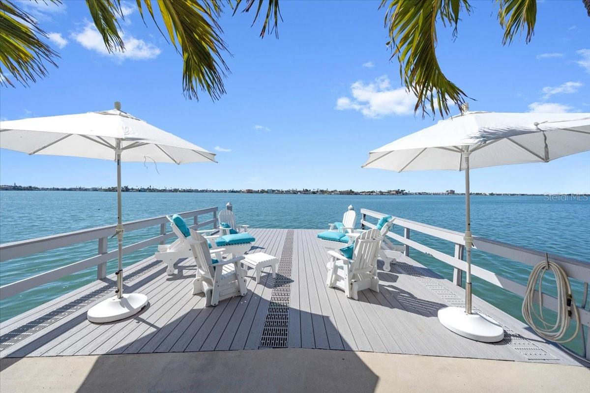 BOCA CIEGA POINT EAST - Residential