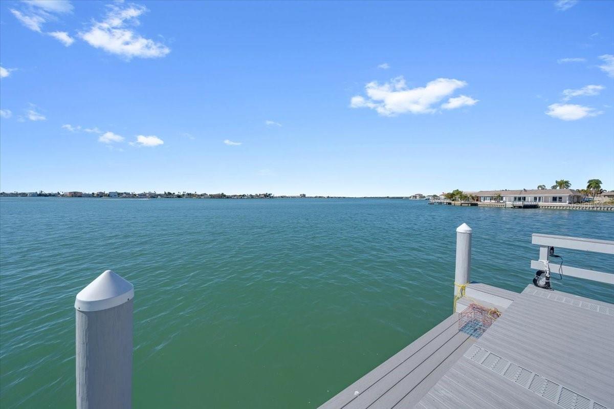 BOCA CIEGA POINT EAST - Residential
