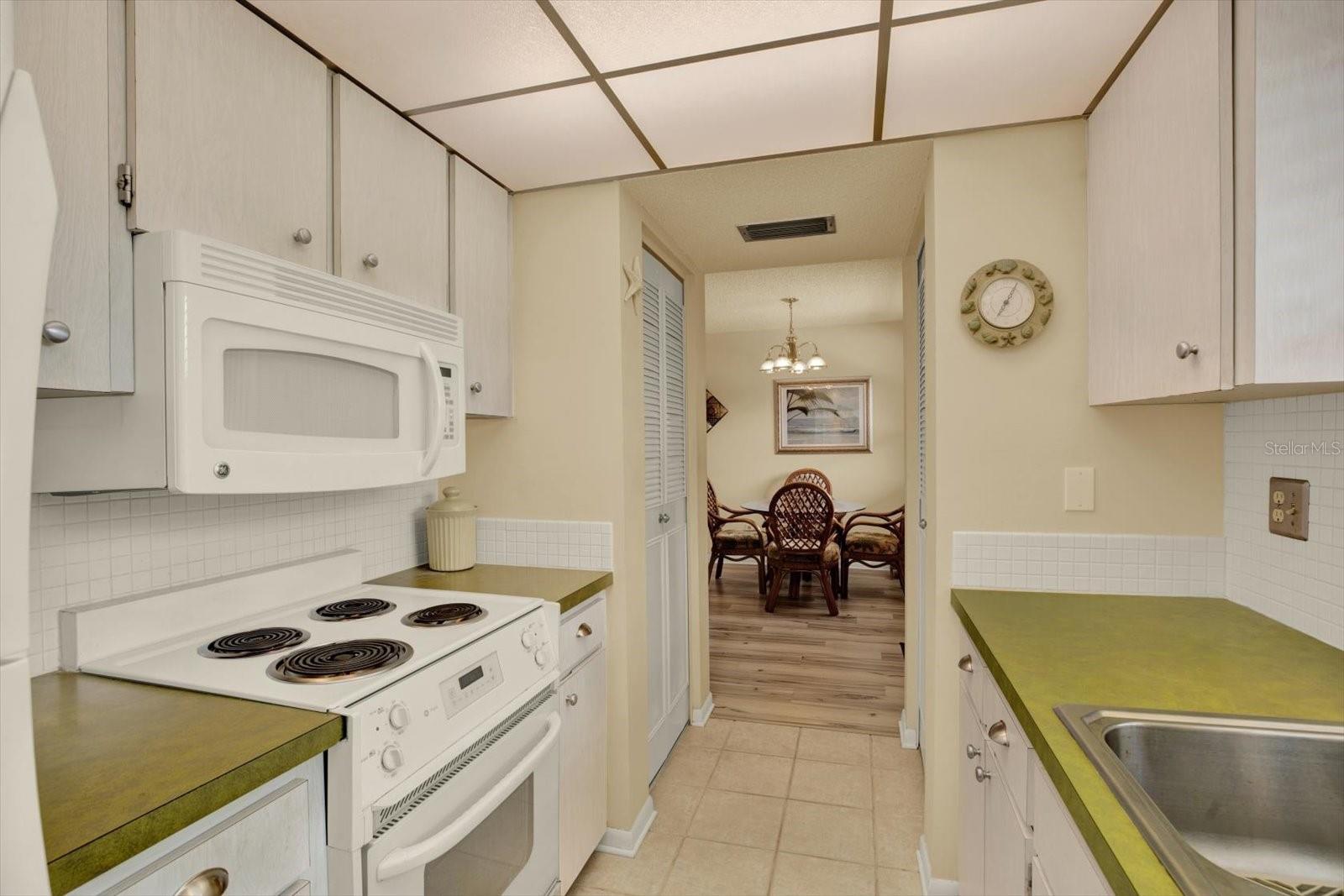 BAY PALMS CONDO - Residential