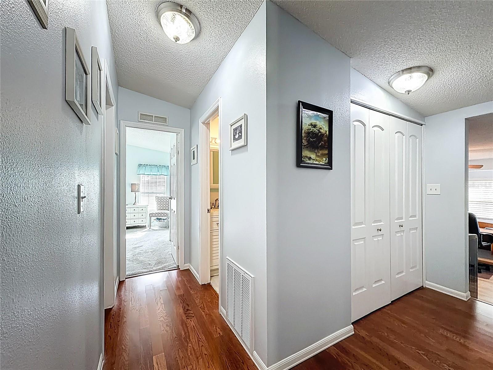 LADY LAKE SKYLINE HILLS UNIT 01 - Residential