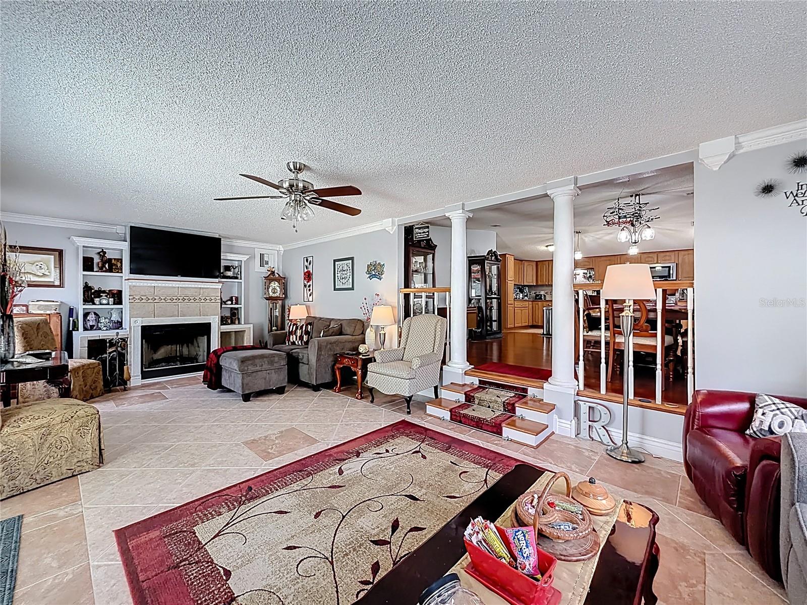 LADY LAKE SKYLINE HILLS UNIT 01 - Residential