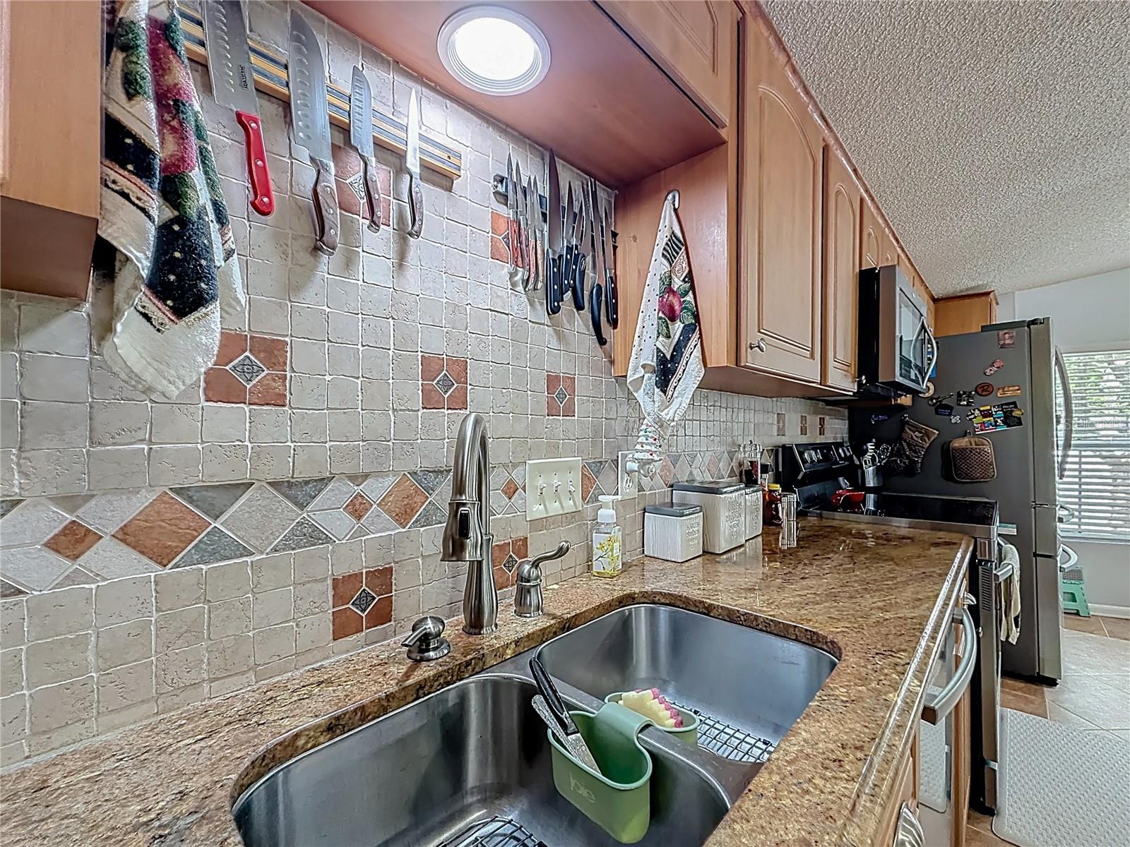 LADY LAKE SKYLINE HILLS UNIT 01 - Residential