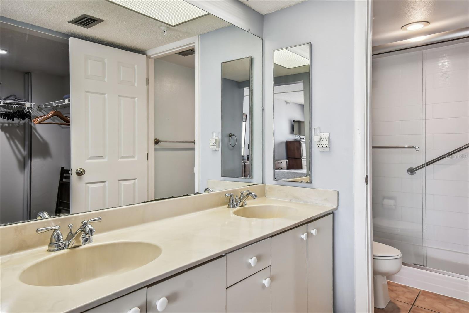 OCEAN SANDS ONE CONDO - Residential