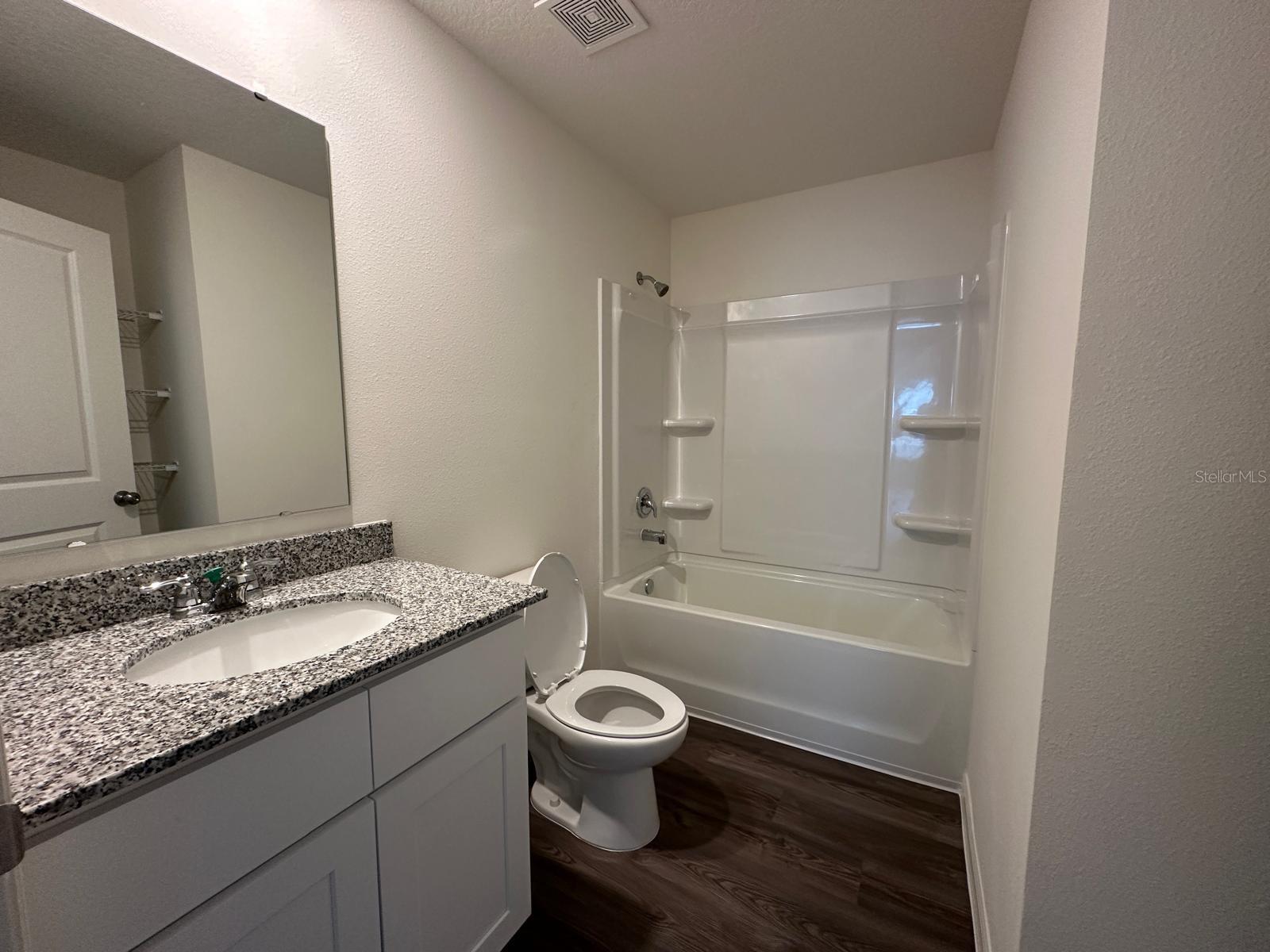 EAGLE HAMMOCK - Residential Lease