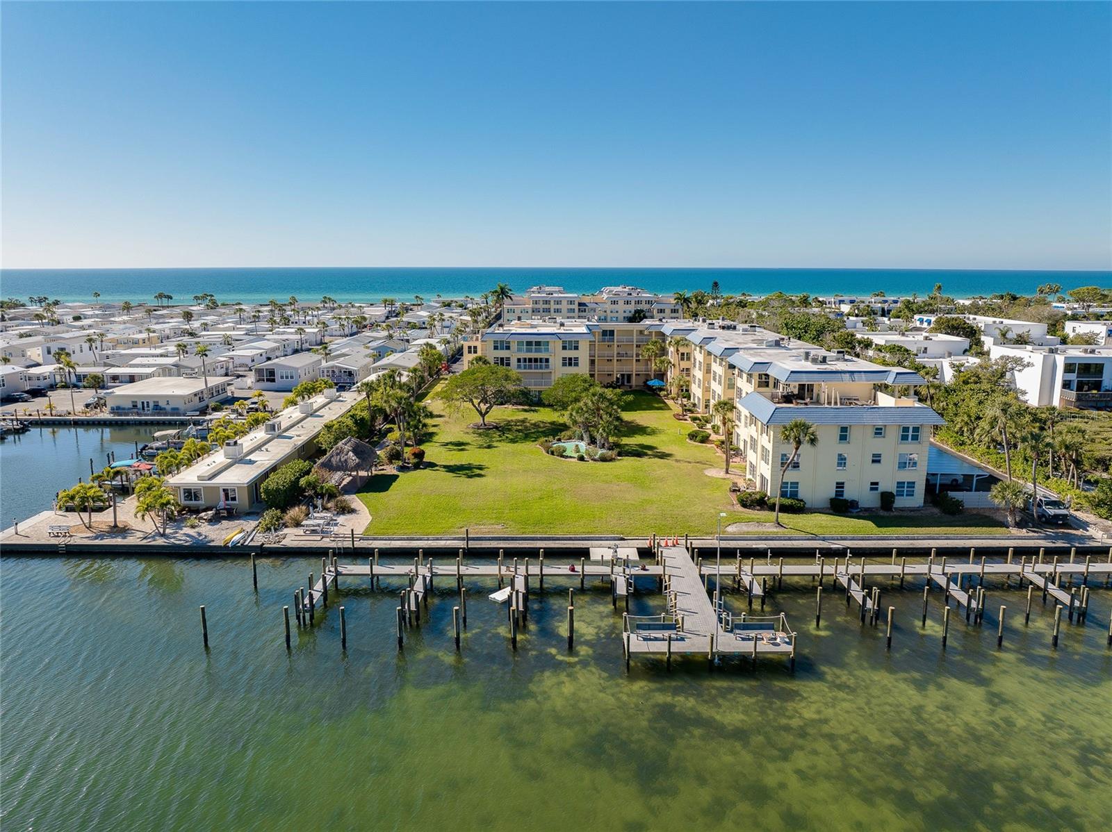 BEACH HARBOR CLUB - Residential