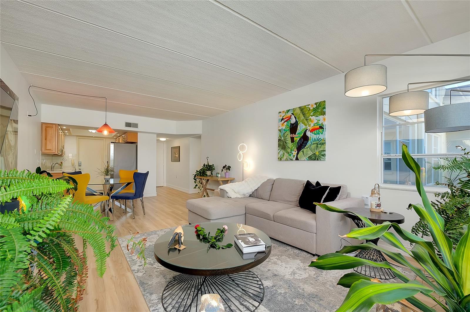 BEACH HARBOR CLUB - Residential