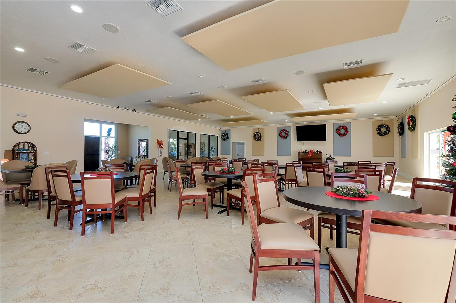 BEACH HARBOR CLUB - Residential