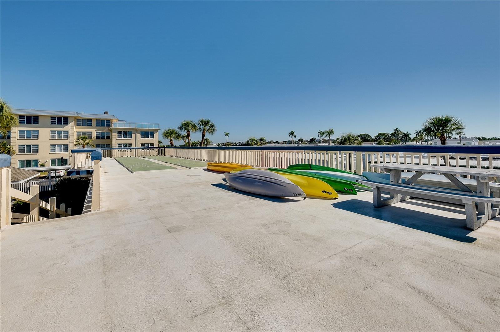 BEACH HARBOR CLUB - Residential