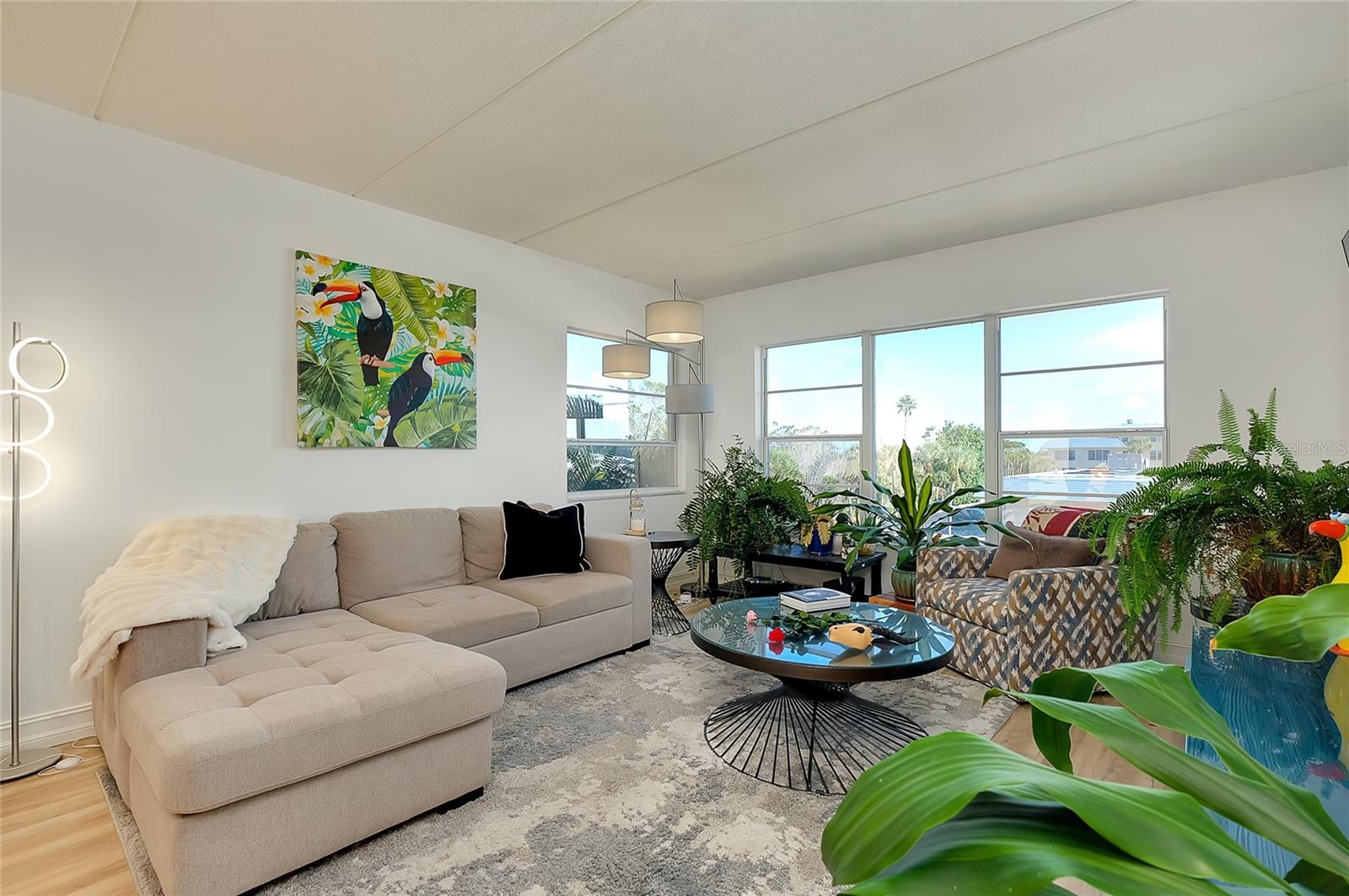 BEACH HARBOR CLUB - Residential