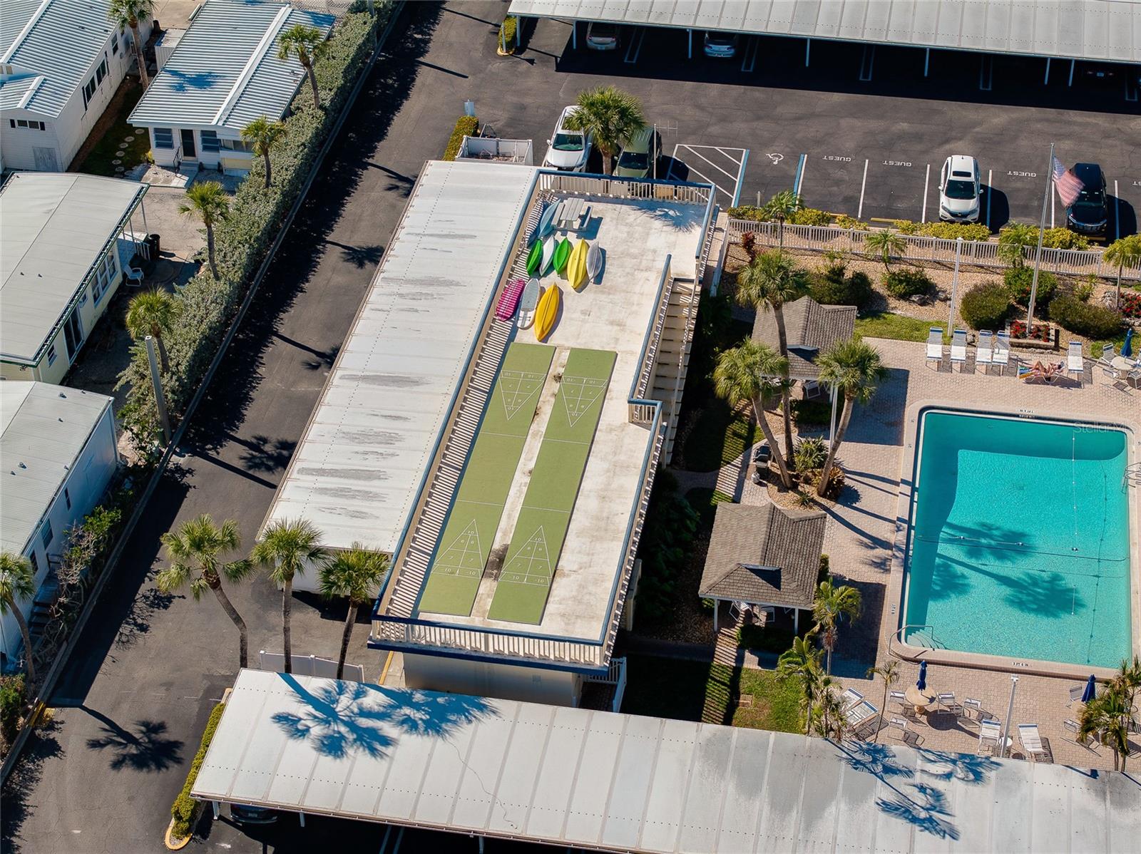 BEACH HARBOR CLUB - Residential