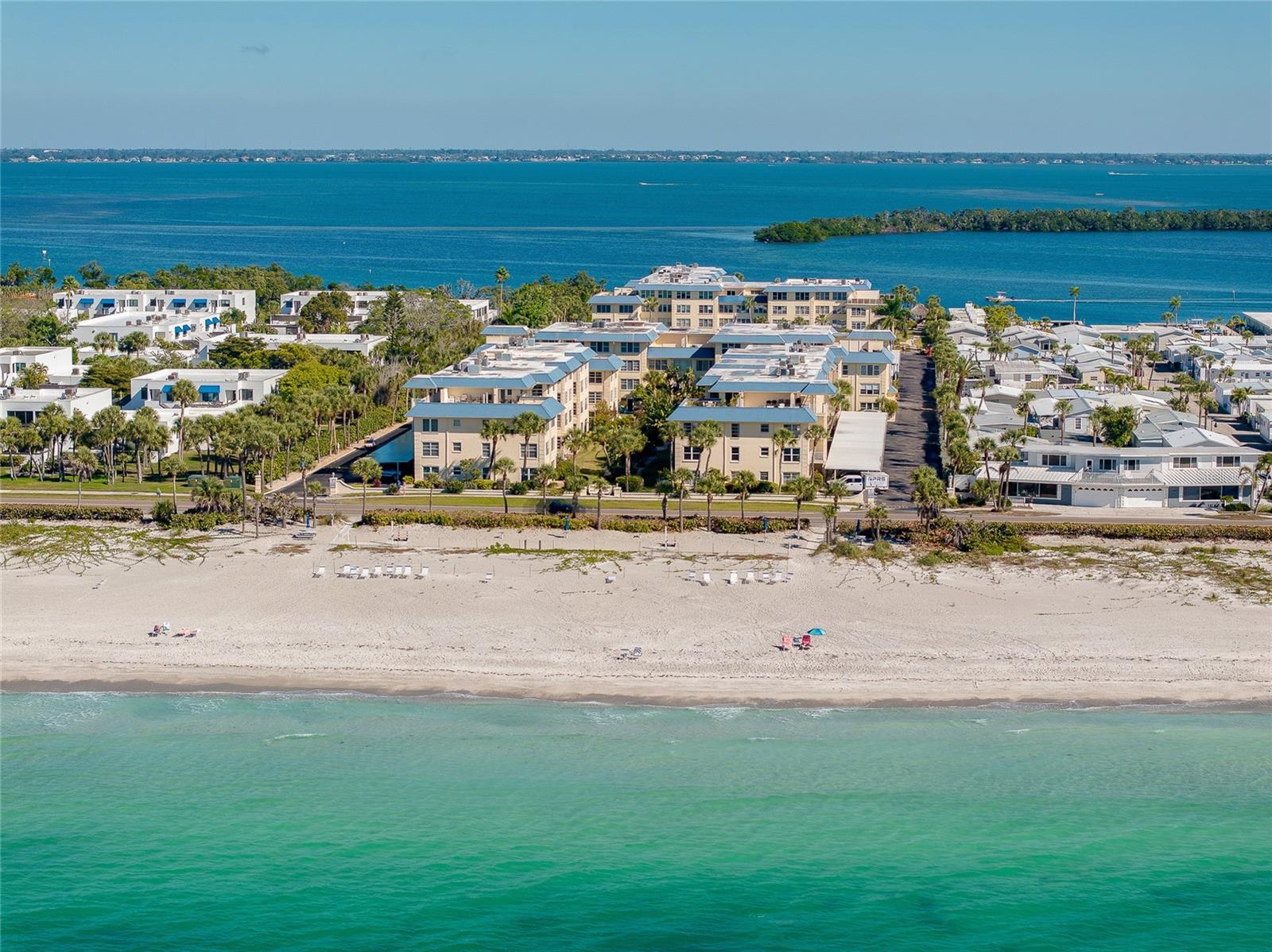 BEACH HARBOR CLUB - Residential