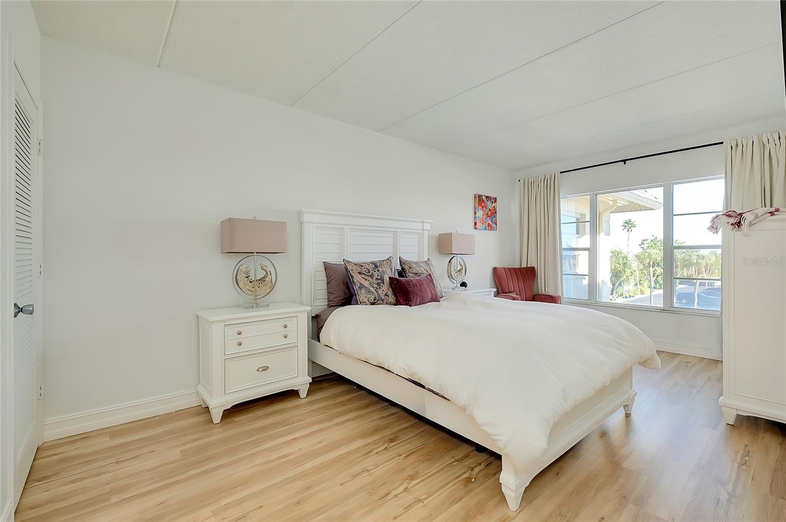 BEACH HARBOR CLUB - Residential