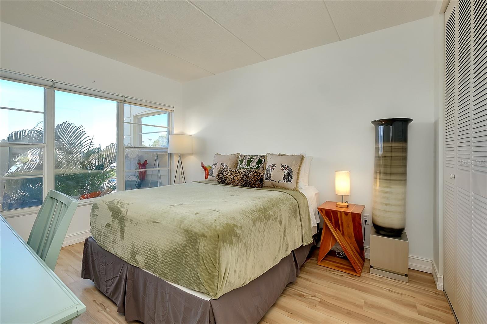 BEACH HARBOR CLUB - Residential