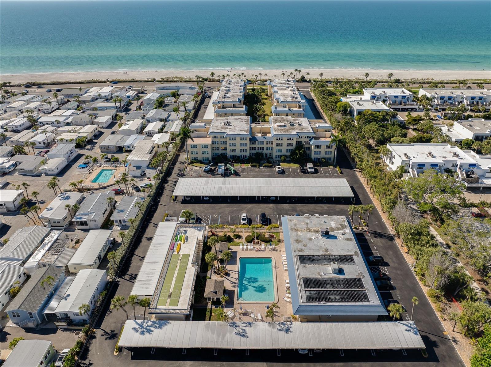 BEACH HARBOR CLUB - Residential