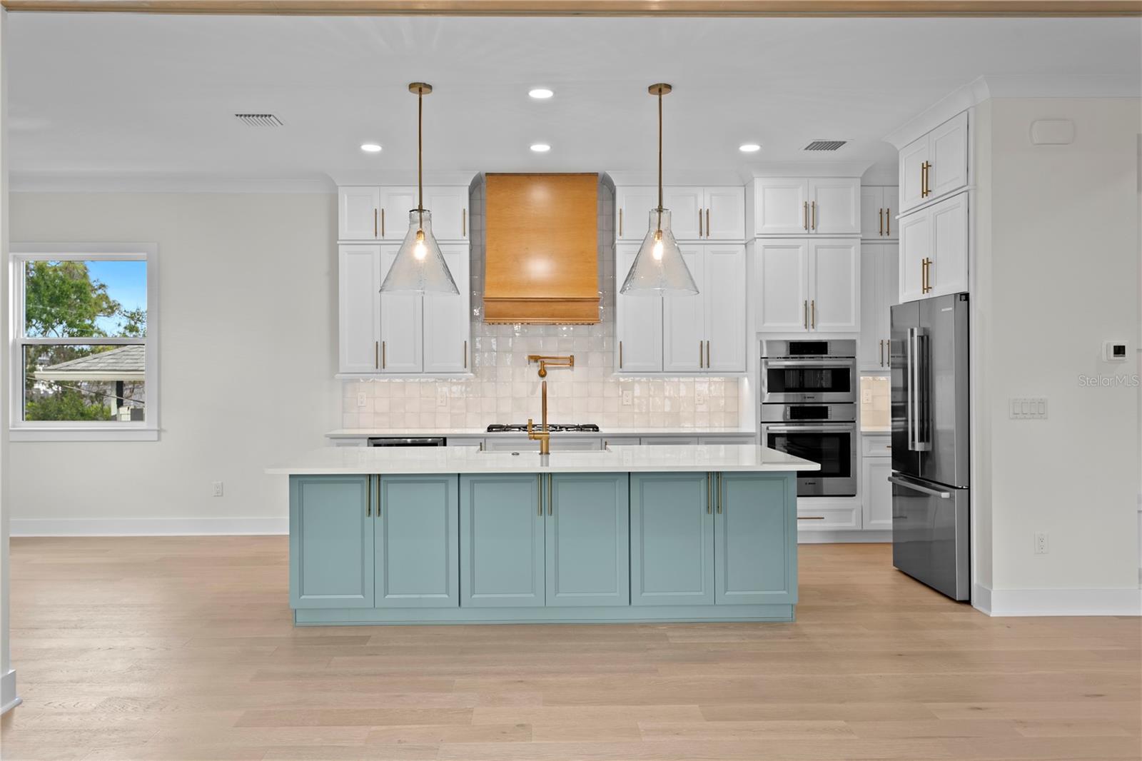 SHOREACRES CENTER - Residential