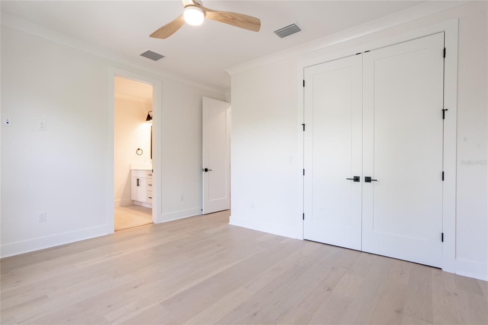 SHOREACRES CENTER - Residential