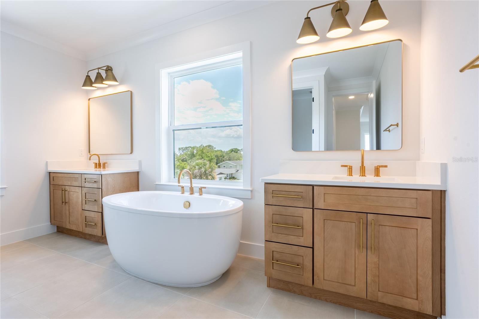 SHOREACRES CENTER - Residential