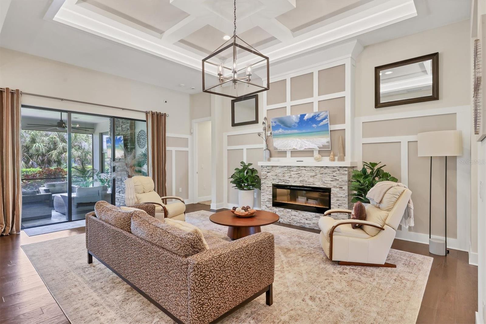 LAKEHOUSE COVE/WATERSIDE PH 1 - Residential