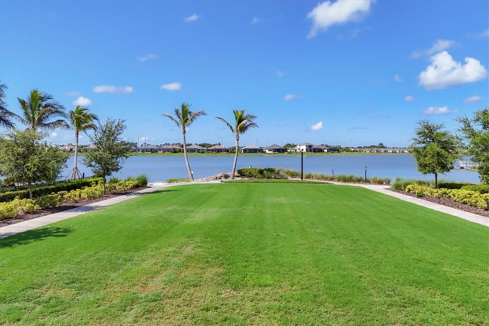 LAKEHOUSE COVE/WATERSIDE PH 1 - Residential