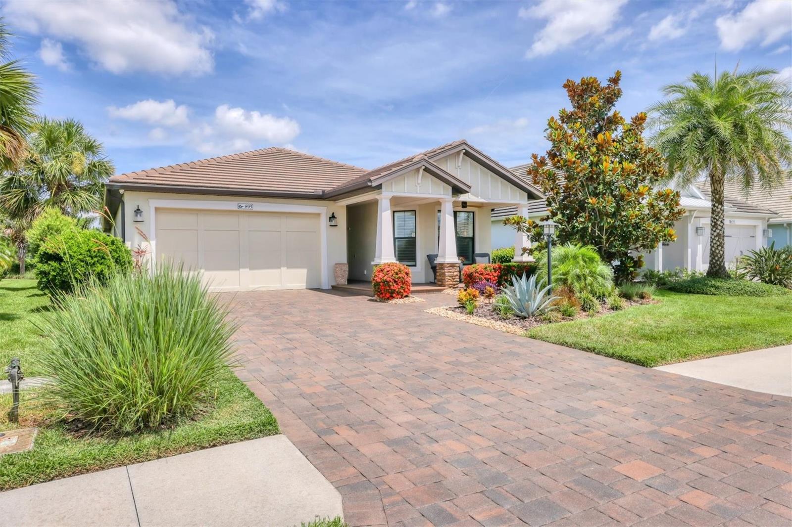 LAKEHOUSE COVE/WATERSIDE PH 1 - Residential