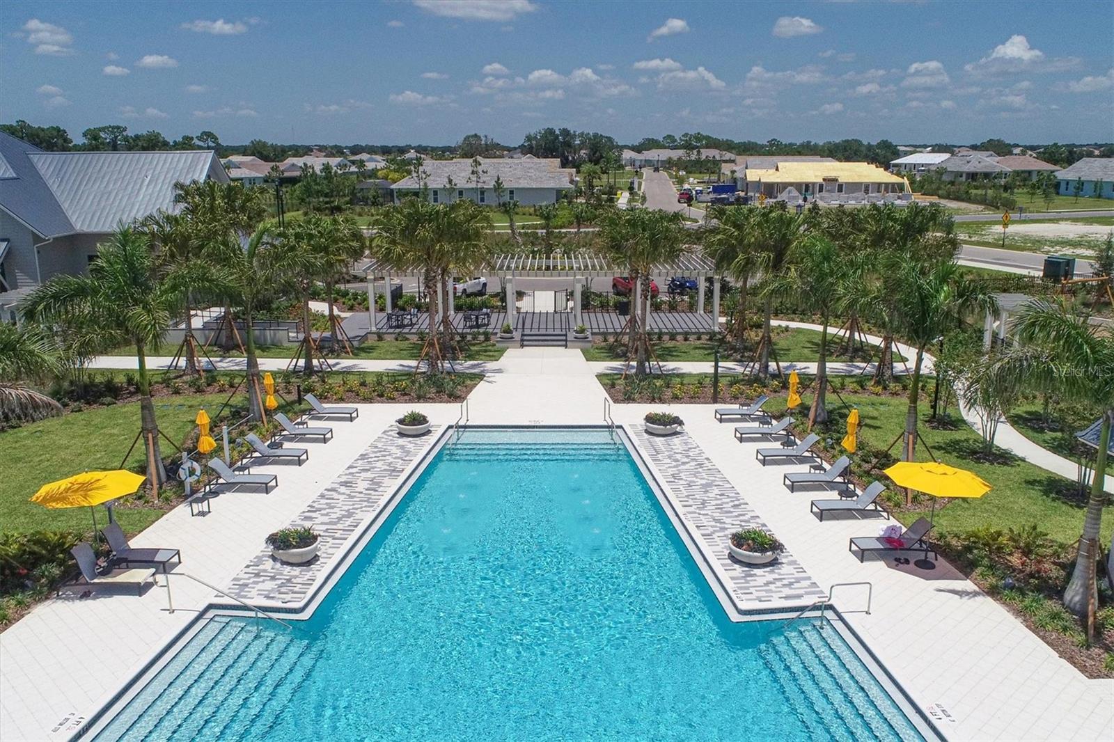 LAKEHOUSE COVE/WATERSIDE PH 1 - Residential