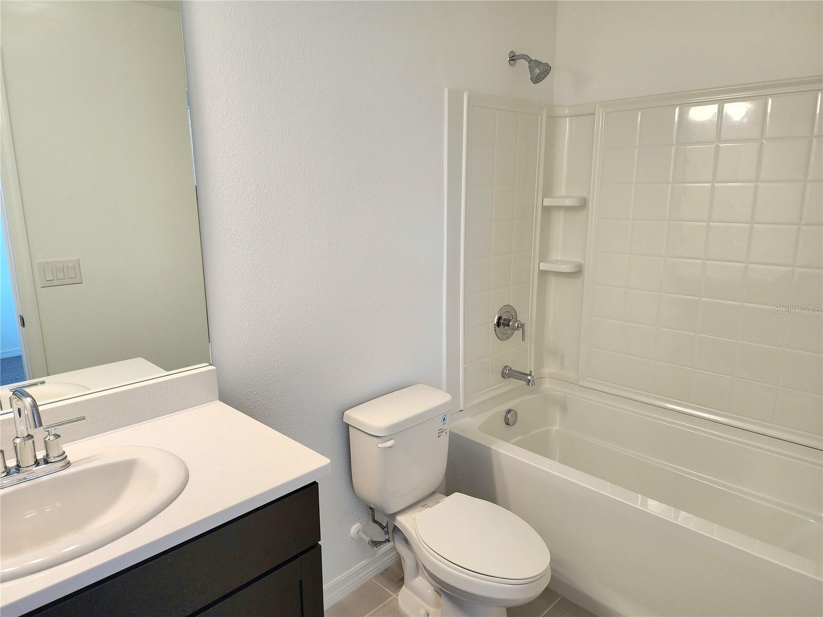 ARTISAN LAKES EDGESTONE NORTH PH I & II - Residential Lease