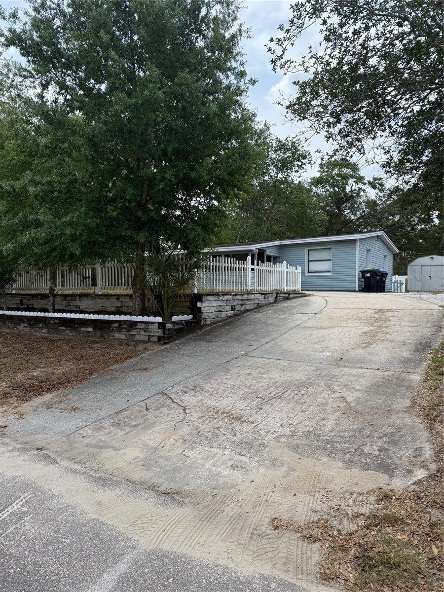 ***Ready to invest in a family neighborhood home?*** NEW PRICE FOR A QUICK SALE!!! This is a 2 bed/2 bath cute home with a lot of potential. The air conditioner is two years old. Easy access to major highways.