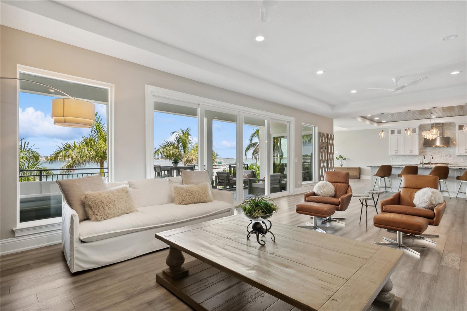 BAHIA SHORES 6TH ADD - Residential