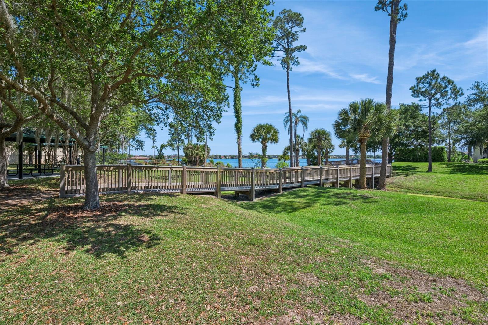 LAKESIDE/LKS/WINDERMERE - Residential