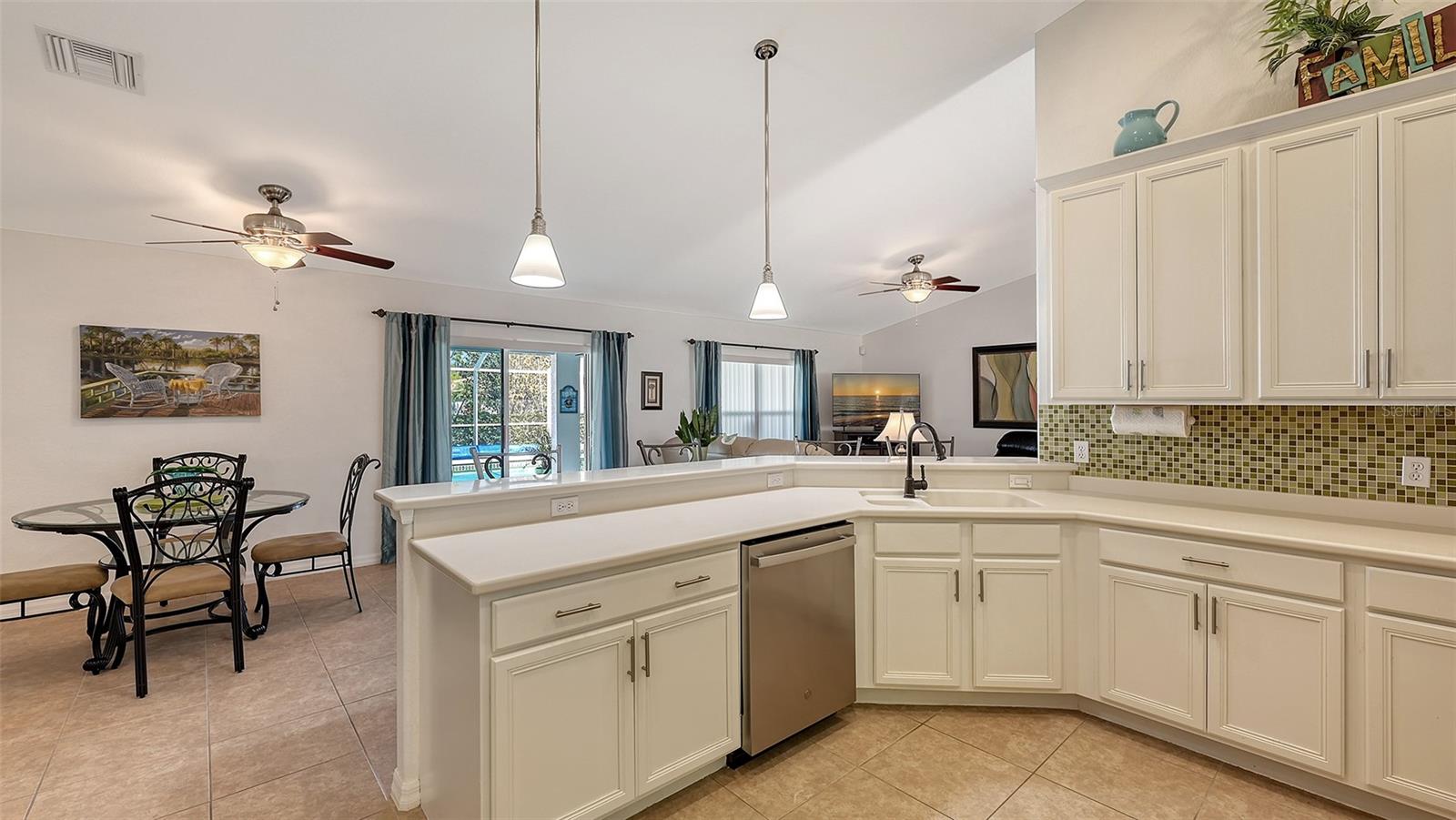 ROTONDA WEST LONG MEADOW - Residential