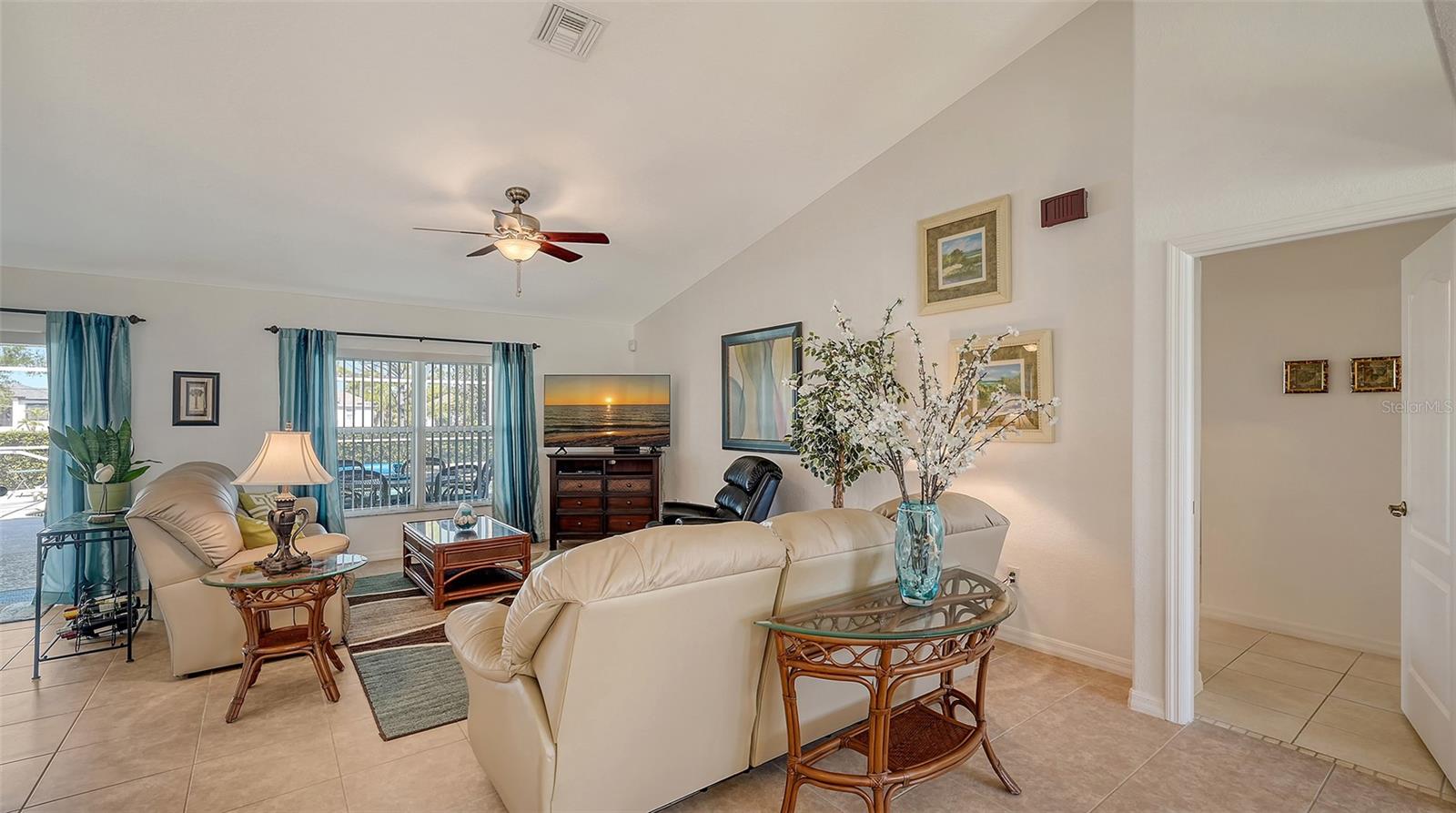 ROTONDA WEST LONG MEADOW - Residential