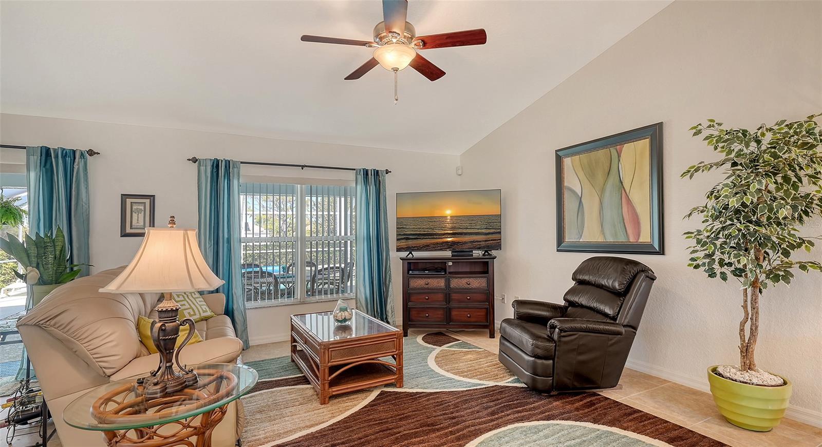 ROTONDA WEST LONG MEADOW - Residential