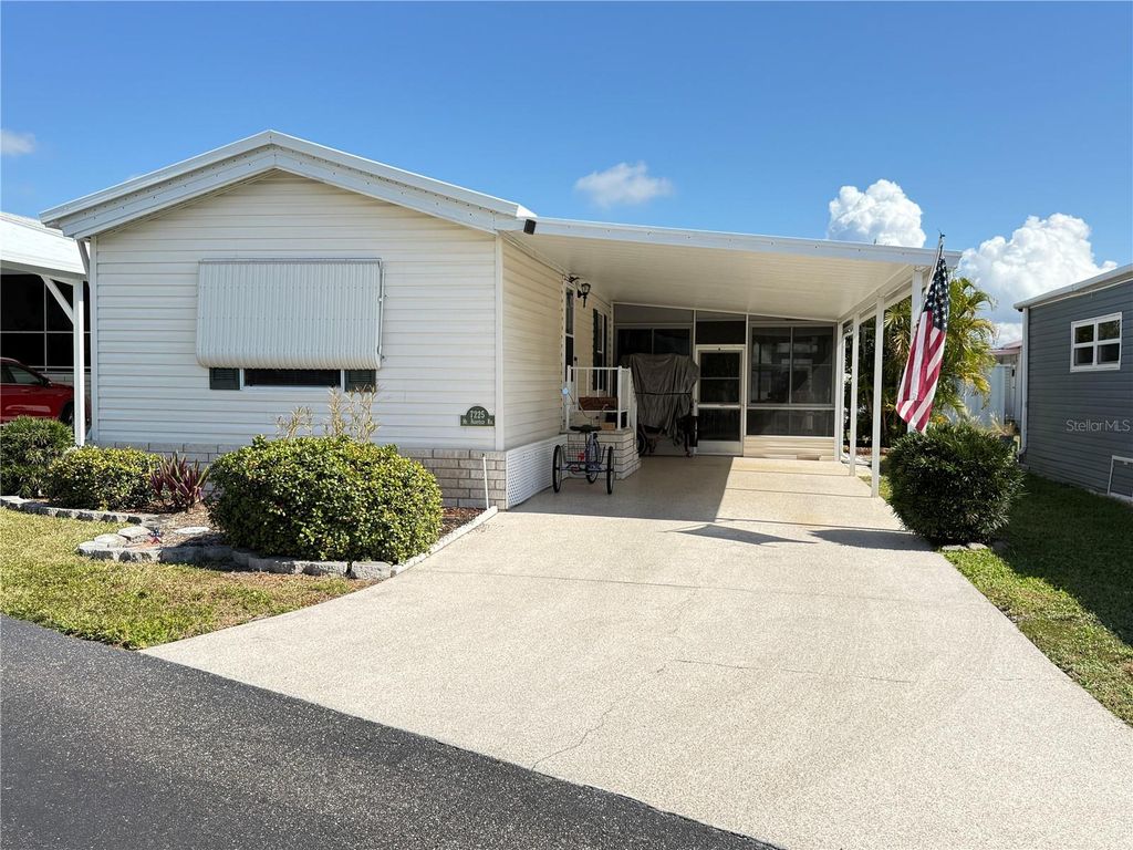 Photo of 7225 Mount Fairfield Road NE #541, St Petersburg, FL 33702 (MLS # TB8439913)